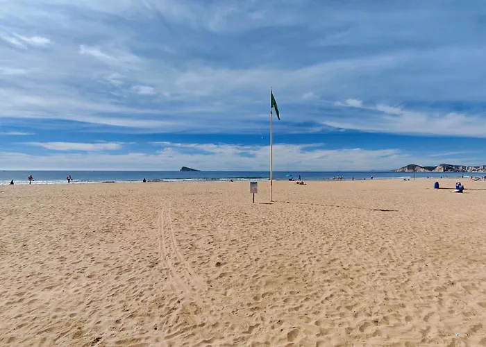 Damas En Primera Linea De Playa * Benidorm
